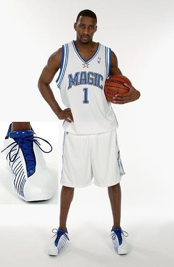 浮嶋敏：无论首发和替补都要为球队做贡献；满意赵松源的表现（浮嶋敏：首发与替补都要贡献力量，对赵松源表现很满意）