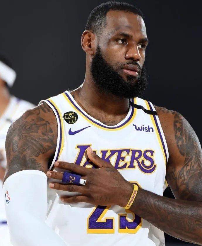 2球3助，奥利塞是有统计以来德甲单场造5球最年轻的拜仁球员（2射3传！奥利塞创德甲自有统计以来拜仁球员单场参与5球最年轻纪录）